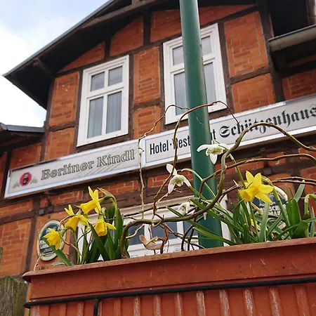 Schuetzenhaus 호텔 *