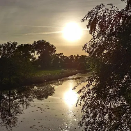 Schuetzenhaus Hotel *